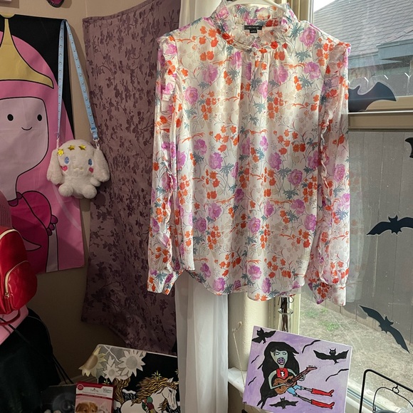 Womens Ann Taylor ruffle split neck top Floral print top - Picture 10 of 16